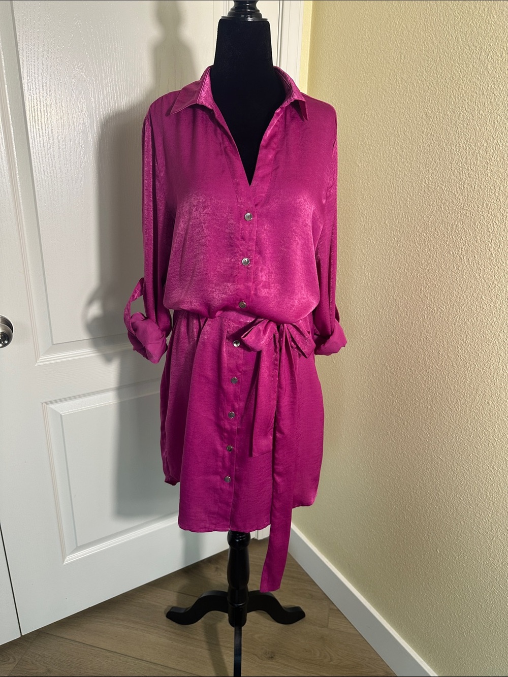 Fred David Fuchsia Satin Button-Down Shirt Dress with matching tie belt. Medium